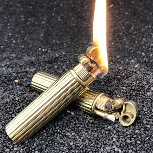 Cylindrical brass kerosene lighter, sealed oil, windproof, retro collection handmade pure copper cigarette arm lighter
