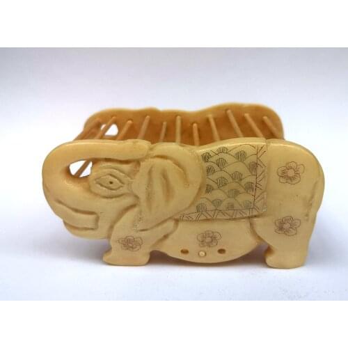 YIZHU CULTUER ART Collection Ancient China Old Hand Carved Lovely Elephant Cricket Cage Family Decoration