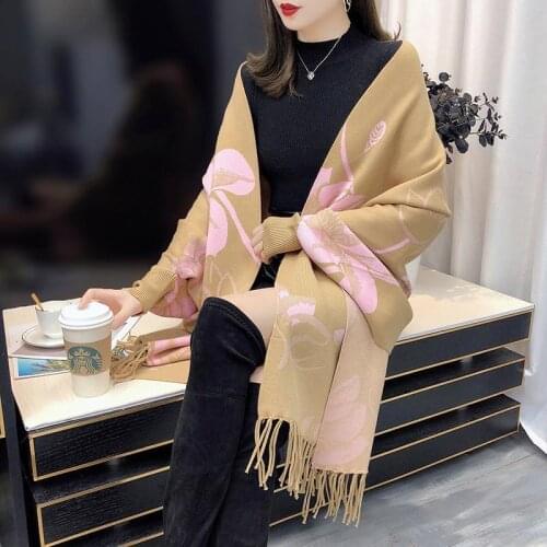 Autumn and winter new style ladies tassel sweater cardigan jacket loose knit shawl jacket long-sleeved western casual top