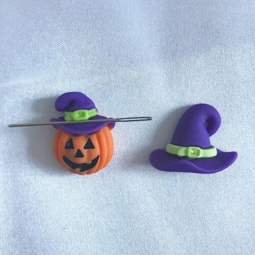 Cross Stitch Assistant Needle Minder Halloween Pumpkin with Purple Hat Pattern Magnet Needle Keeper for Embroidery Needlework