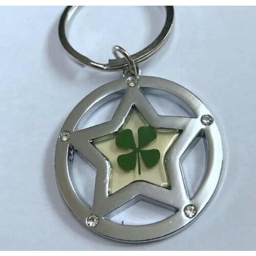 YQTDMY 10 pcs Personalized real four leaf clover vogue round design shamrock keychain
