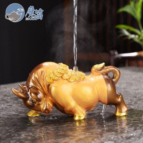 Fine color changing tea pet ornaments buffalo Golden Toad Zhaocai tea table and tea set accessories ornaments pets can keep