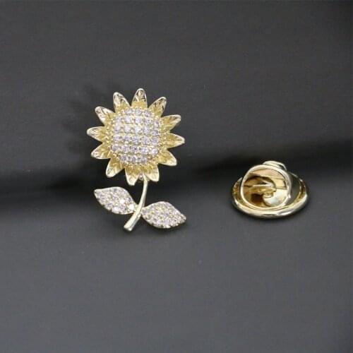 Cute Small Gold Color Micro Pave CZ Sunflower Shape Brooch Pin Scarf Accessories Jewelry Anti-glare Zircon Clothes Fixed Pin