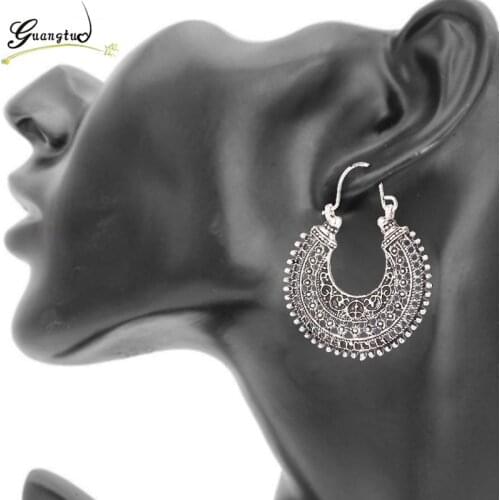 Retro Ethnic Style Hollow Arabesquitic U Shape Hoop Earrings For Women Fashion Jewelry Bohemia Moon Earring Bijoux Brincos