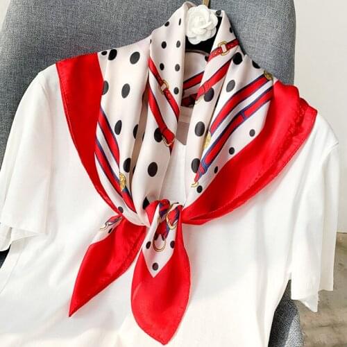 2021 Popular Print Handkerchief New Summer Dustproof Kerchief Female Small Square Silk Scarves Fashion 70X70CM Sunscreen Shawls