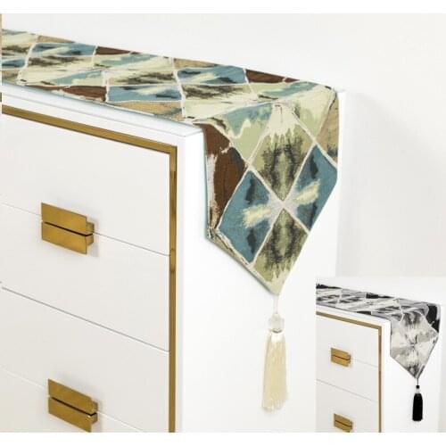 Hot Sale Polyster Luxury Small Grid Jacquard Table Runner Soft Decoration Hall Table Decoration Towel Table Tea Flag