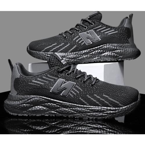 New Spring Male Black Cool Platform Sneakers Soft Men Aesthetic Shoes Lace-up Designer Breathable Sports Running Shoes