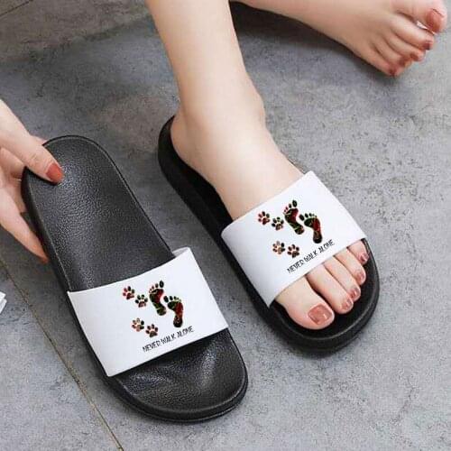 Never walk alone Women slipper footprint Graphics Summer Indoor Slippers Floor Flat Shoes Flip Flops Female Bathroom Home