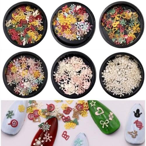1 Box Holographic Xmas Snowflakes Nail Sequins Flakes 3D Nail Art Glitter Wood pulp flakes Paillette Manicure DIY Decorations