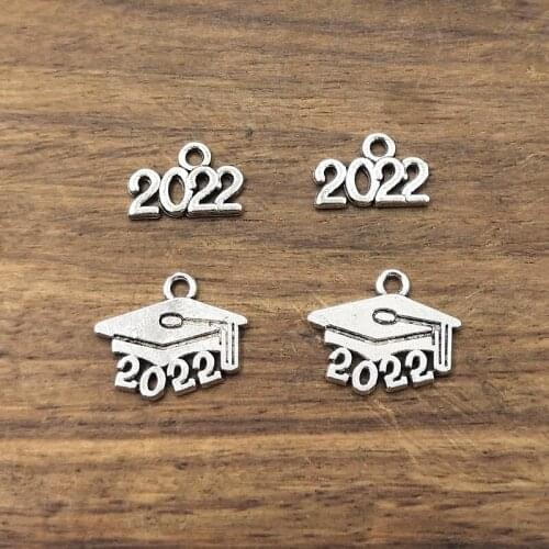 20pcs Year 2022 Charms.2022 graduation cap Charms Tibetan Silver Plated Pendants Antique Jewelry Making DIY Handmade Craft