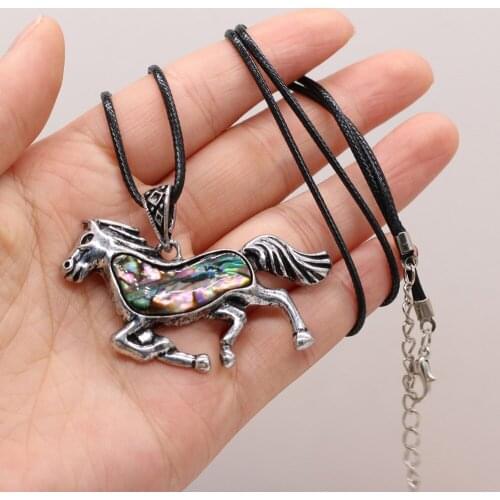 Hot Selling Natural Shell Alloy Pentium Horse Pendant Necklace DIY Rock Necklace Sweater Chain Jewelry Romantic Gift Making