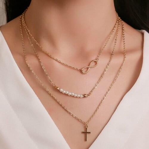 Fashionable and exquisite womens three-layer pendant necklace, imitation pearl and number 8 combination multi-layer necklace, c