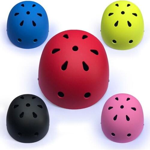 Hot Sellin Universal 7-pieces Protective Gear Set Kids Skating Protective Gear Knee Elbow Wrist Protection Bicycle Bikle Helmet