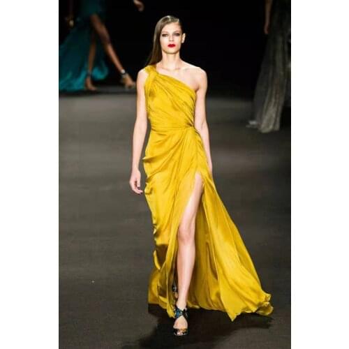 Elegant Long Yellow One Shoulder Celebrity Dresses with Pockets Robe De Soiree Floor Length Pleated Satin Formal Gowns for Women
