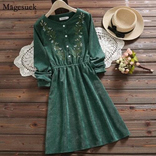Spring Autumn Vintage Corduroy Women Dress Long Sleeve Embroidery Floral Dress Female Casual Midi Ladies Dressed Vestidos 7425