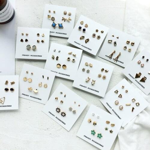 Fashion Jewelry A set of 5 Pairs of Earrings Metal Resin Geometric Small Pearl Flower Stud Earrings Female Jewelry Party Gifts