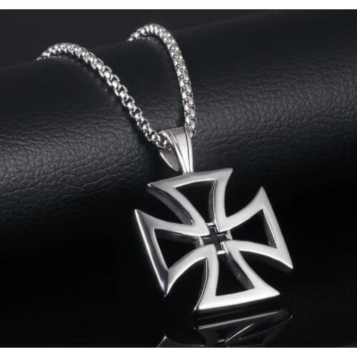 Retro Hollow Cross Pendant Necklace Vintage Knights Templar Stainless Steel Fashion Jewelry Mens Gifts Trendy Accessories