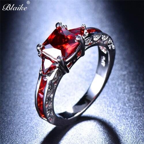 Blaike Women's Silver Rings