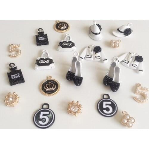 2018 New 20Pcs/Pack 10-30MM Mix Styles Glass Rhinestones Glazing KC Gold Color Alloy Pendants Jewelry Charms