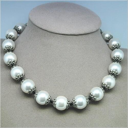 New arrived woman choker necklace shell material 45cm length top fashion jewelry designs with metal findings