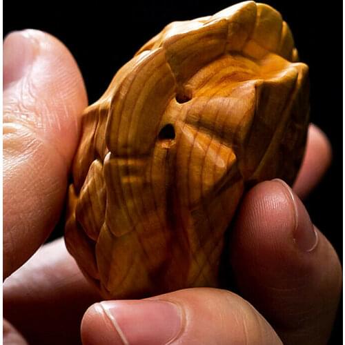 TL067 - 6*4.6*2.5 CM Hand Carved Boxwood Netsuke Carving Home Decor : Wealthy Turtle