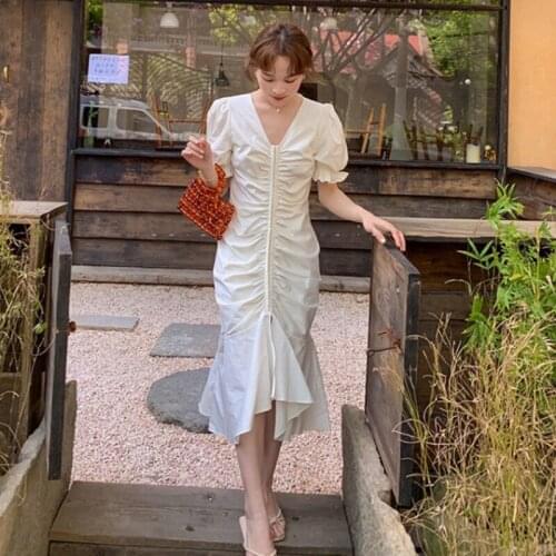 White Bubble Sleeve Dress Female Summer 2020 New Fashion V-Neck Pleated Fishtail Dress French Retro Long Dresses Vestidos