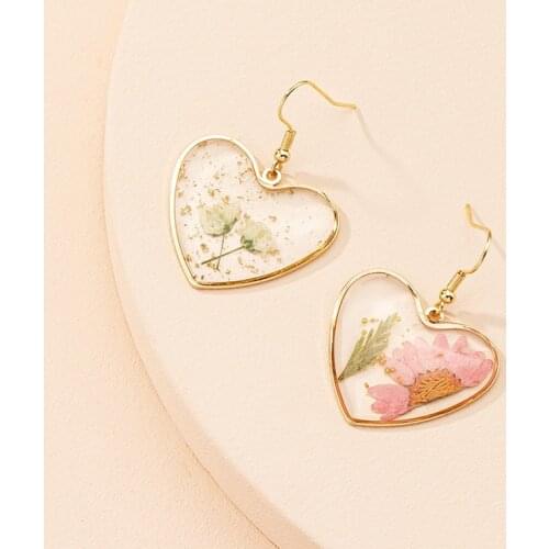 Resin Heart Earrings Dried Flower Earring 2021 Trend Jewelry New Arrival Elegant Drop Ear Rings Aesthetic Luxury Designer