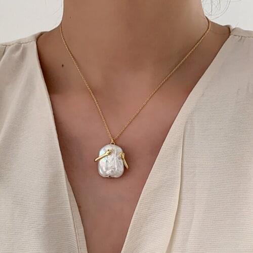 Baroque Natural Pearl Necklace Freshwater Pearl Pendant Necklace for Woman Charm Fashion Jewelry Wedding Party Accessories Gifts