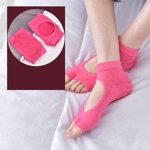 New Women Anti Slip Yoga Socks Two Toe Sport Cotton Pilates Sock Ventilation Quick-Dry Ballet Professional Dance Sock Slippers
