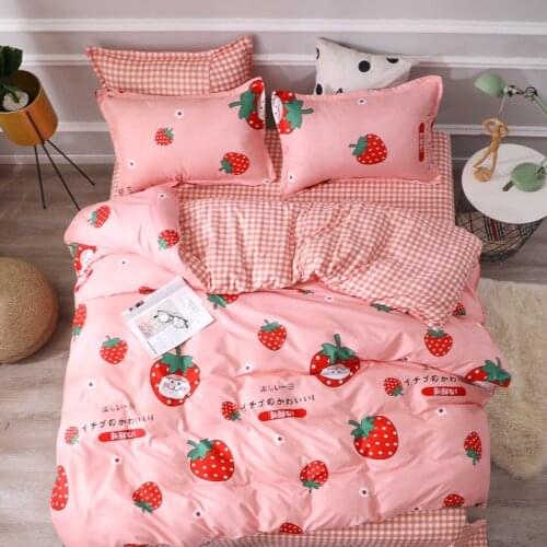 4pcs Pink Strawberry kawaii Bedding Set Luxury Queen Size Bed Sheets Children Quilt Soft Comforter Cotton Bedding Sets For Girl