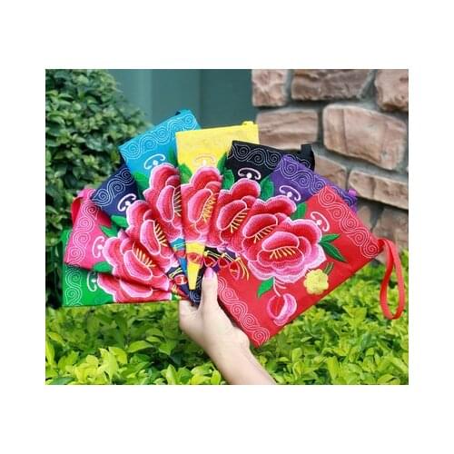 New Fashion Colorful embroidery Small handbags!Hot Lady Makeup bag Top Floral embroidery Shopping Cute mobile phone key Carrier