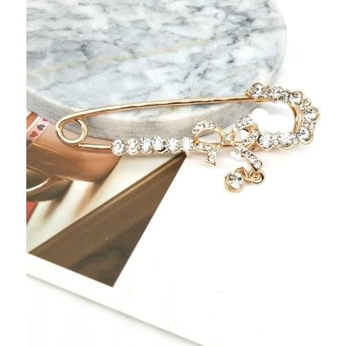 Korean Version Of The 2019 Fashion New Bride Brooch Elegant Wild Sweater Coat Big Needle Crystal Bow Lady Brooch Gift Wholesale