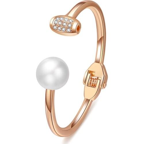 ORNAPEADIA 2021 New Pearl Bracelet Ladies Fashion Retro Alloy Bracelet Korean Temperament Cuff Bracelet Gold-plated Jewelry