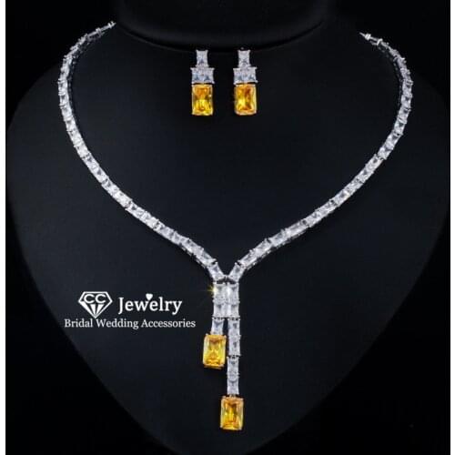 CC Necklace Choker Earrings Wedding Jewelry Set for Women Luxury Minimalist Pendant Classic Rhinestone Hot Selling Bijoux T0146