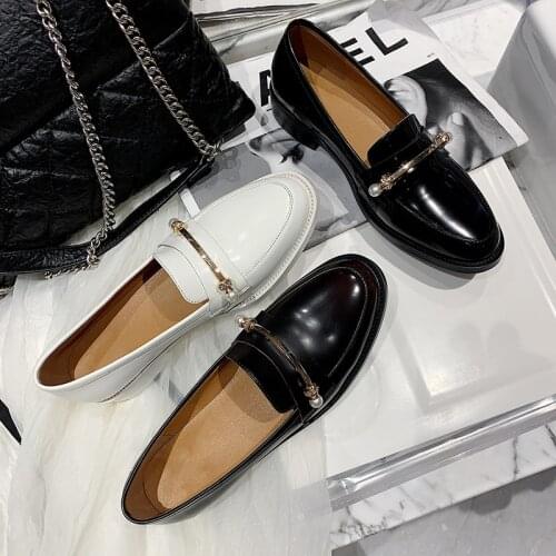 Genuine Patent Leather Loafers Women Shoes Slip On Round Toe Flats For Ladies Casual Shoes2021 New Women Oxford Shoes