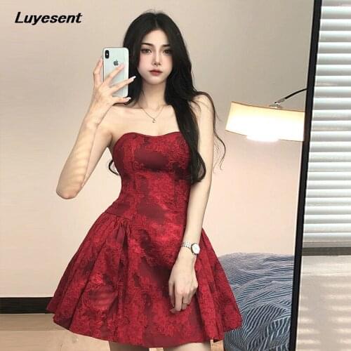 Red Women Strapless Mini Dress 2021 Summer Lady Elegant Slim Off Shoulder Backless Dresses Sexy Party Sleeveless Streetwear