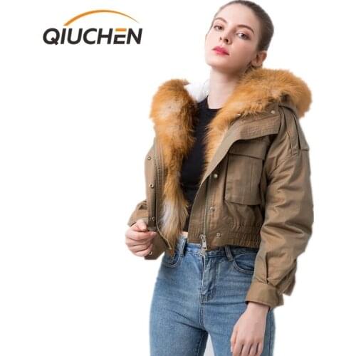 QIUCHEN PJ20030 2020 New arrival women winter fashion coat short jacket real fox fur collar natural sheep fur lining