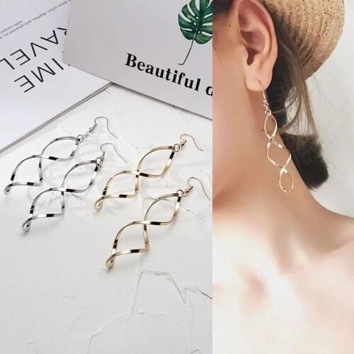 European and American simple atmosphere spiral earrings curved design sense wave curve geometric earrings trend earrings