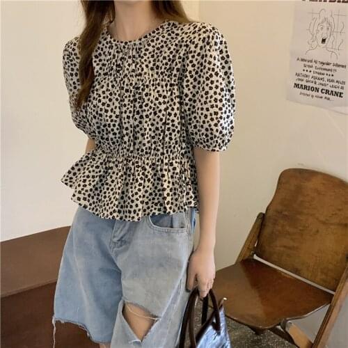 Women Tops Temperament Pleated Round Neck Floral Short-sleeved Shirt Female Design Sense Niche Summer New Korean Top