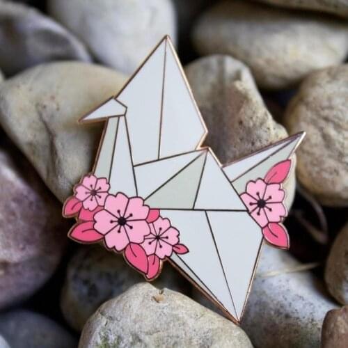 Novelty Paper Crane Enemal Lapel Pin Jewelry Accessories Pins Badge