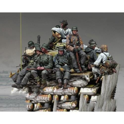 Resin Figure 1/35 ancient crew include 13 man (NO TANK ) Model Unassambled Unpainted Figure Building Kit