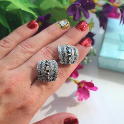 Black Crystal Stud Earrings For Women Vintage Retro Anniversary Jewelry Beauty Gifts Bijoux