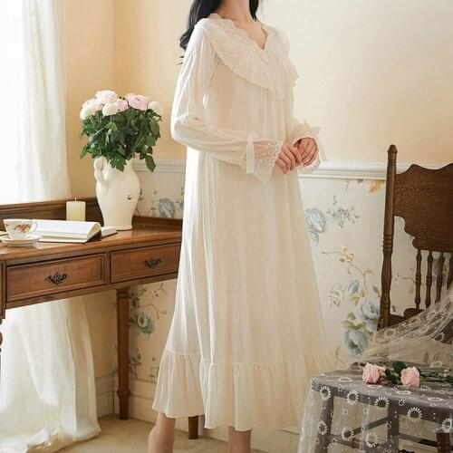 Sexy Vintage Palace Style Nightdress Cotton Lace Victorian Nightgowns Women Long Sleeve Nightwear V-neck Plus Size Sleepwear