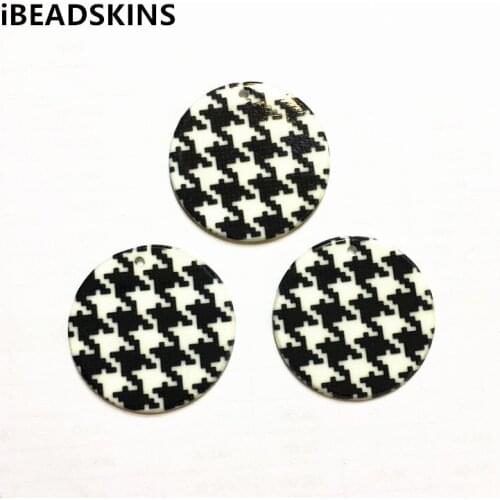 New arrival! 30mm 100pcs/lot coin-shape acrylic black and white patter print charms for earring/Jewelry making(As shown)