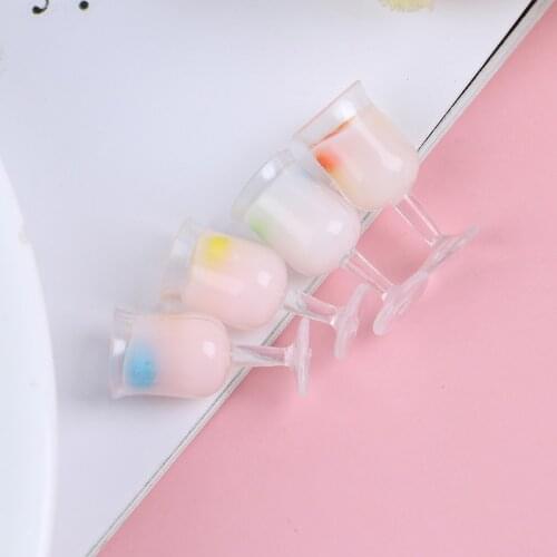 4pcs 8*8*19mm Resin Miniature Dollhouse Strawberry juice Model Toy 1:12 Kitchen For Dollhouse