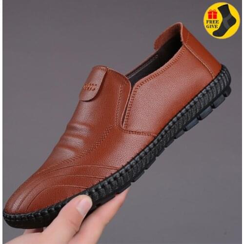 Genuine Leather Men Casual Shoes Brand 2021 Italian Men Loafers Moccasins Breathable Slip on Black Driving Shoes Zapatos Hombre