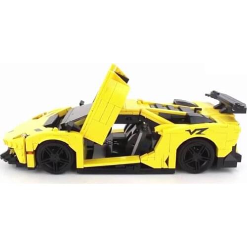 XingBao 03008 924Pcs Creative Technic Car Series The Yellow Flash Racing Car Set Building Blocks MOC Bricks Home Decoration Gift