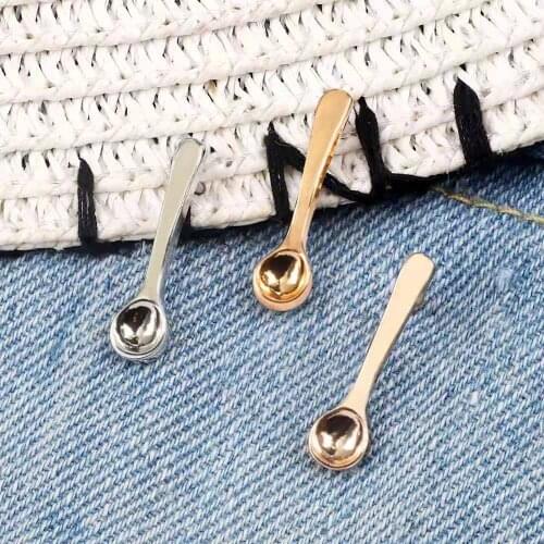 Mini Coffee Spoon Enamel Pins Gold Silver Color Spoon Brooches Women Men Denim Jackets Lapel Pins Creative Metal Badge Pins