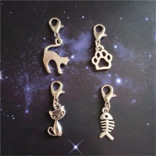 4pcs/lot Cartoon Clip on Charm Key Ring Zipper Pull Cat Pendant Cute Animal Charm Gift Paw Clip on Pendnat Fish Bone Bag Pendant
