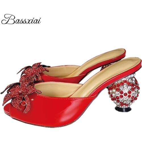 Jeweled Rhinestone Flower Decor Sandals Women Diamond Spherical Heel Patent Leather Open Toe Slingbacks Lazyman Mules Lady